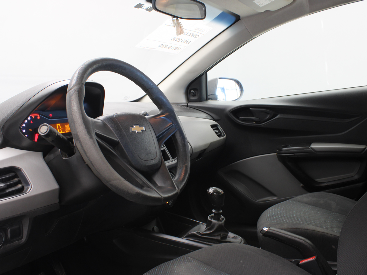 CHEVROLET ONIX JOY 2018