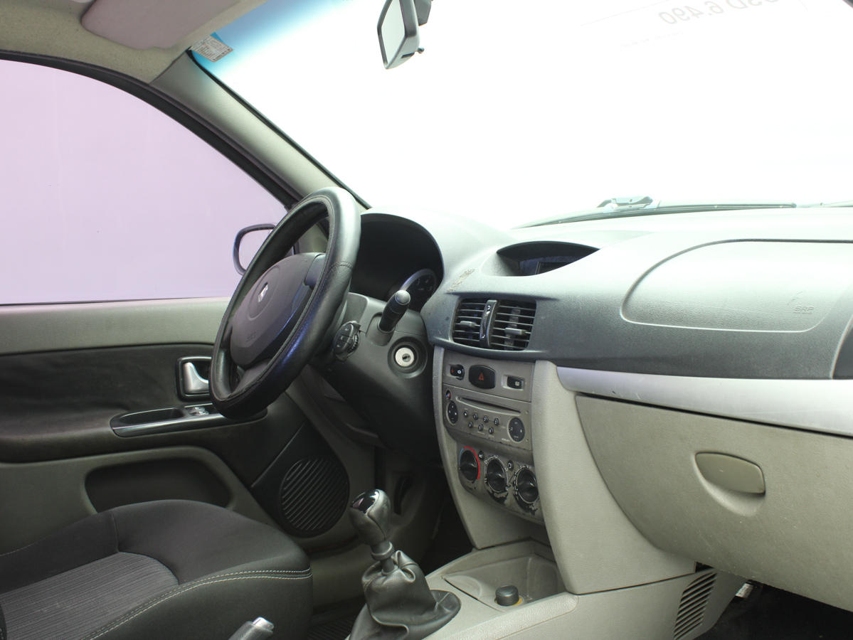 RENAULT SYMBOL 2010