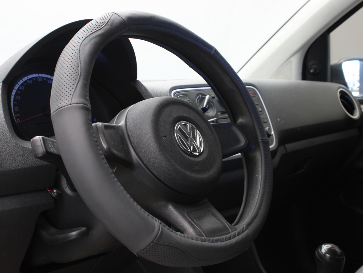 VOLKSWAGEN UP 2017