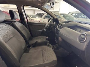RENAULT DUSTER PRIVILEGE 2.0 FULL 4X2 MT 2013