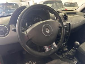 RENAULT DUSTER PRIVILEGE 2.0 FULL 4X2 MT 2013