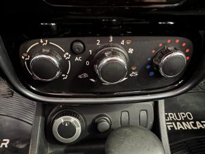 RENAULT DUSTER PRIVILEGE 2.0 FULL 4X2 MT 2013