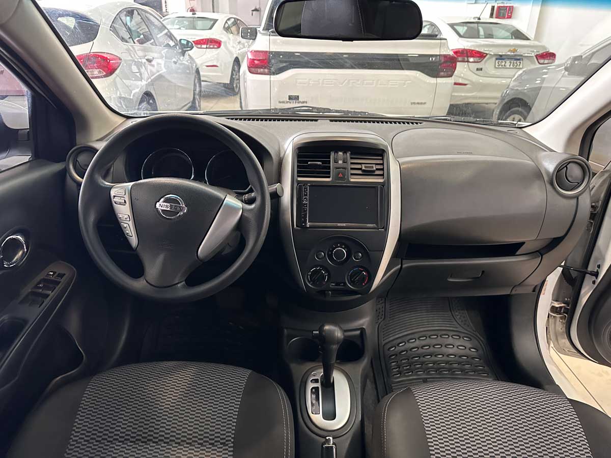 NISSAN VERSA AT 1.6 FULL 2018