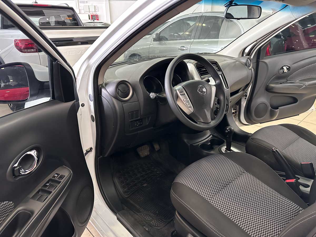 NISSAN VERSA AT 1.6 FULL 2018