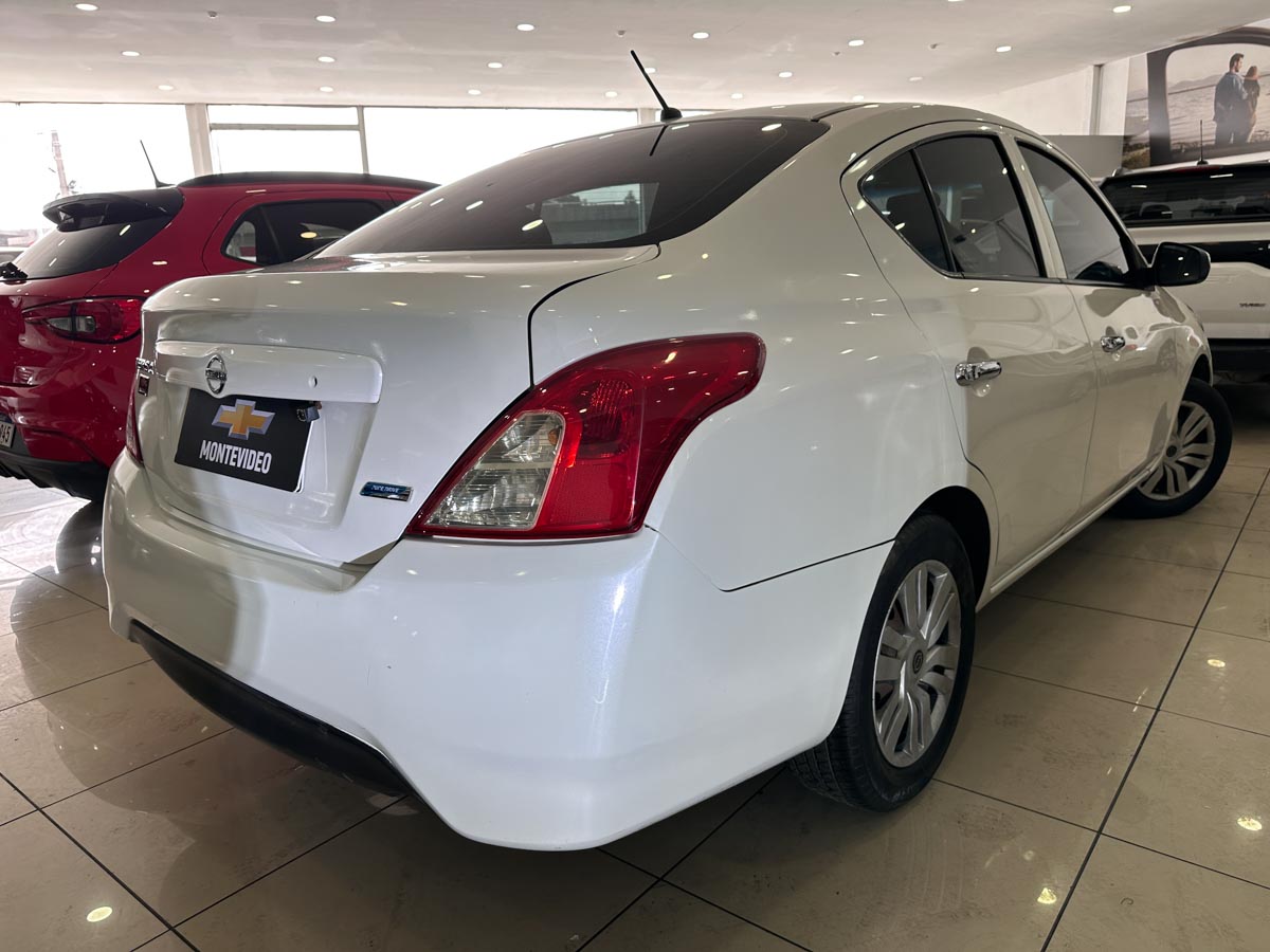 NISSAN VERSA AT 1.6 FULL 2018