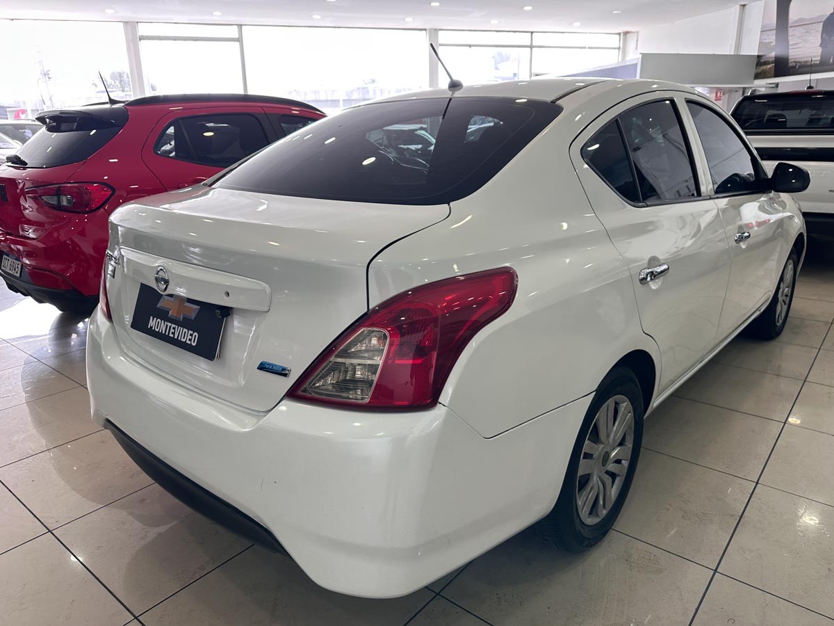 NISSAN VERSA AT 1.6 FULL 2018