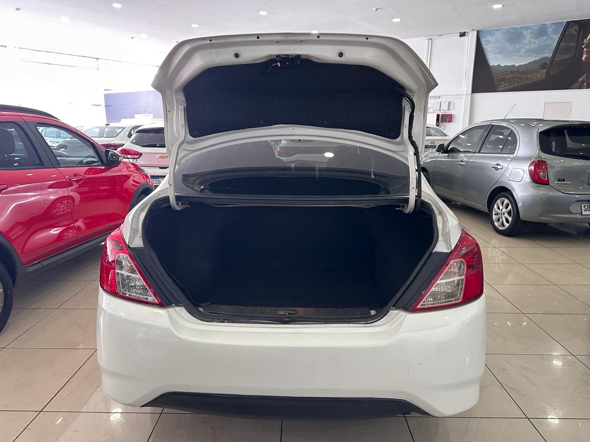 NISSAN VERSA AT 1.6 FULL 2018
