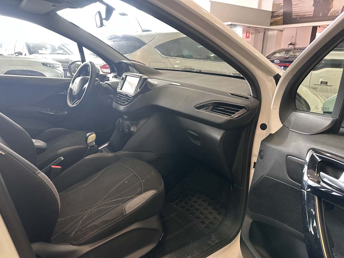 PEUGEOT 208 ACTIVE 1.6 FULL 2013