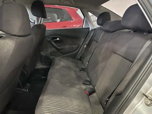 VOLKSWAGEN POLO HIGHLINE 1.6 EXTRA FULL 2015