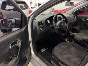 VOLKSWAGEN POLO HIGHLINE 1.6 EXTRA FULL 2015