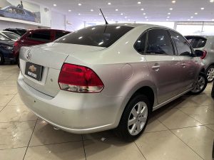 VOLKSWAGEN POLO HIGHLINE 1.6 EXTRA FULL 2015