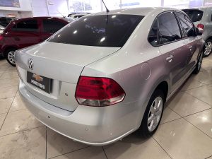VOLKSWAGEN POLO HIGHLINE 1.6 EXTRA FULL 2015