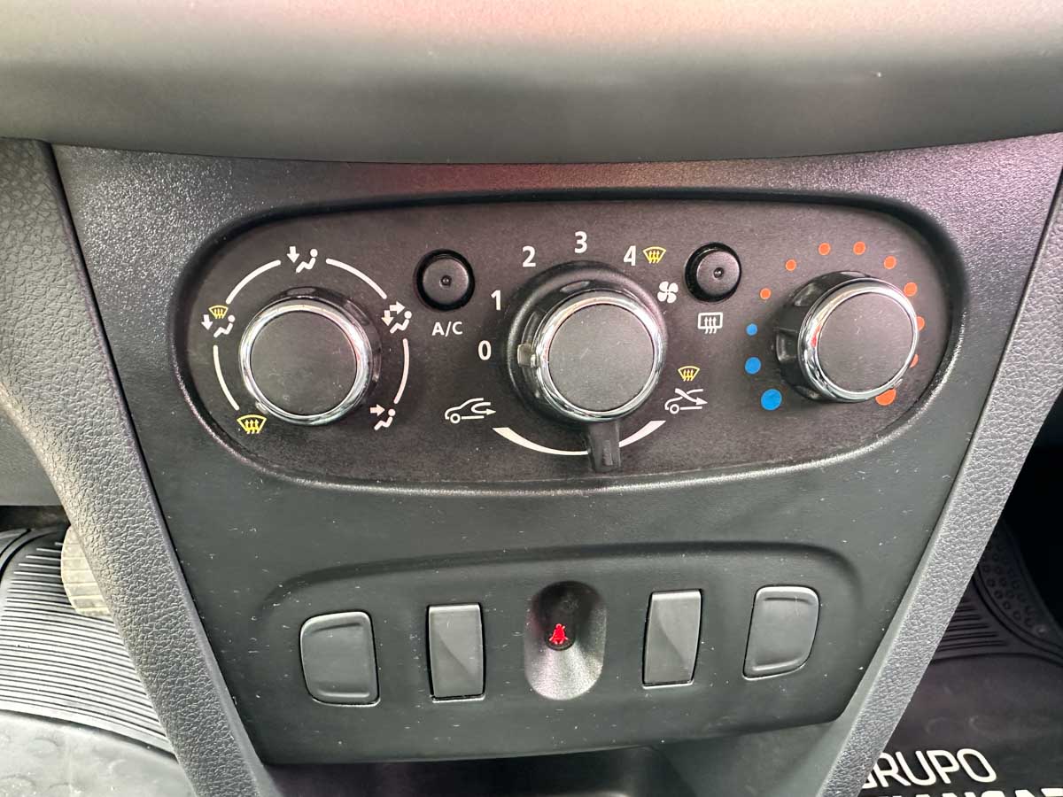 RENAULT SANDERO EXPRESION 5PTS 2018