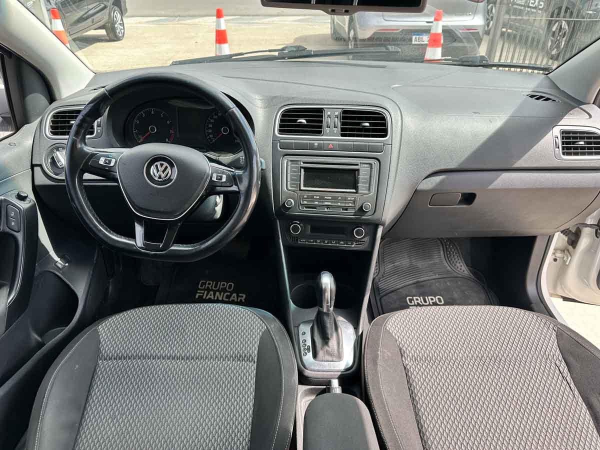 VOLKSWAGEN POLO HIGHLINE 1.6 FULL AT 2018