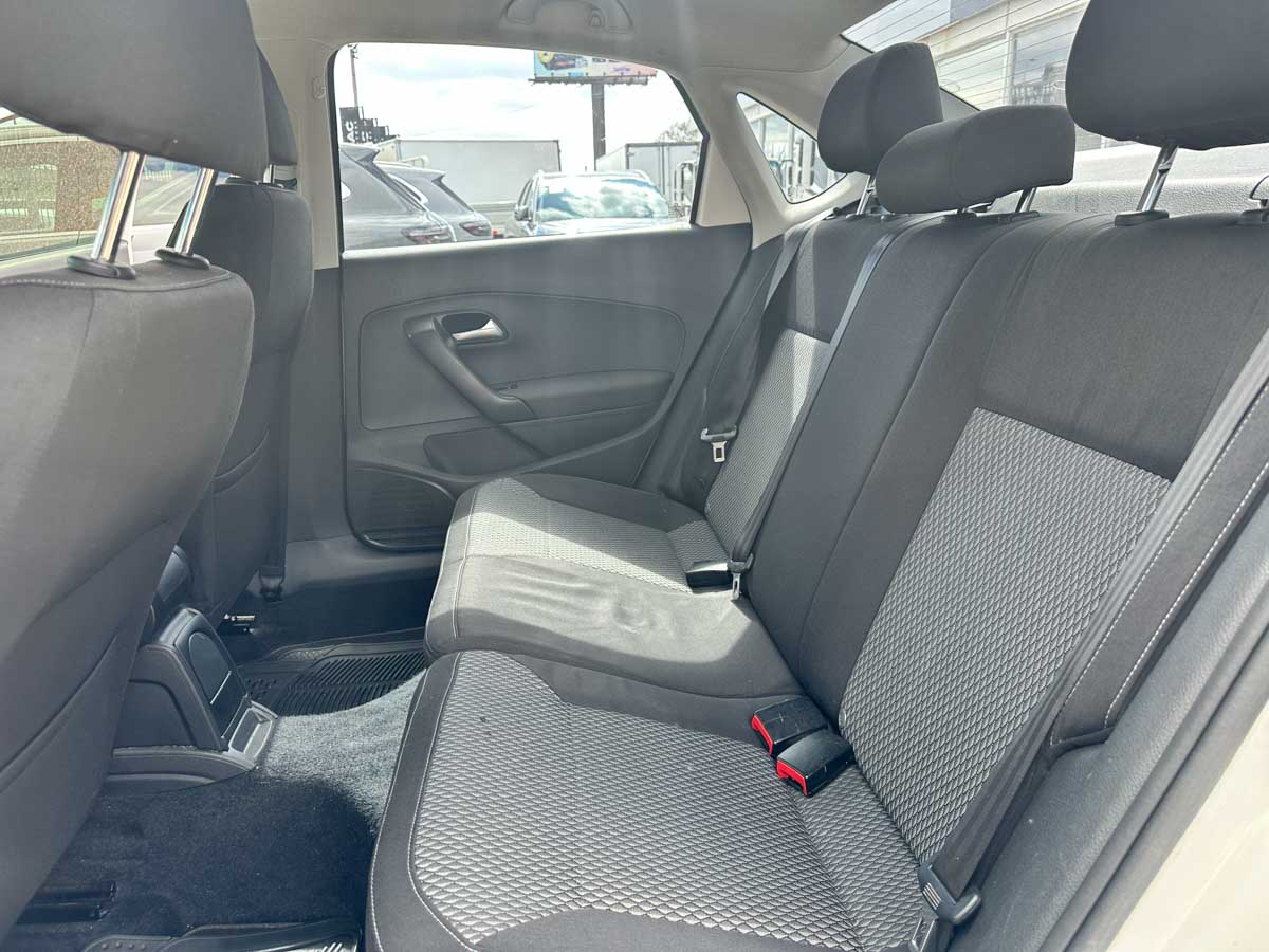 VOLKSWAGEN POLO HIGHLINE 1.6 FULL AT 2018