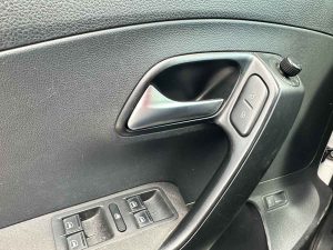 VOLKSWAGEN POLO HIGHLINE 1.6 FULL AT 2018