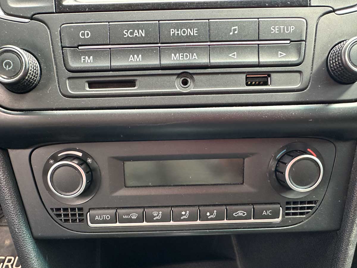 VOLKSWAGEN POLO HIGHLINE 1.6 FULL AT 2018