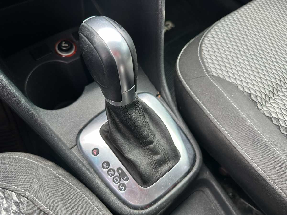 VOLKSWAGEN POLO HIGHLINE 1.6 FULL AT 2018
