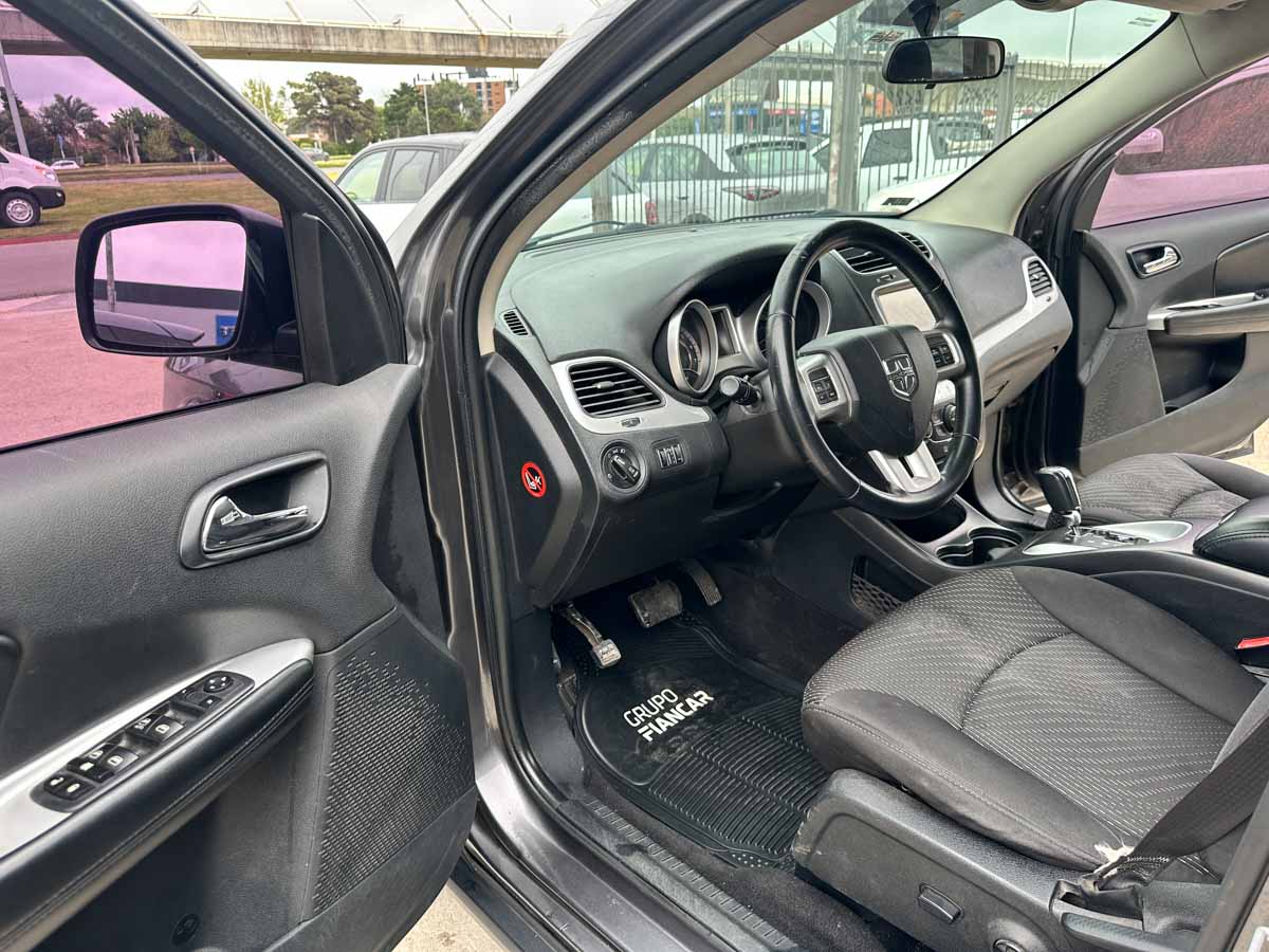 DODGE JOURNEY SE 2.4 AT 7PLAZAS 5PTS 2014