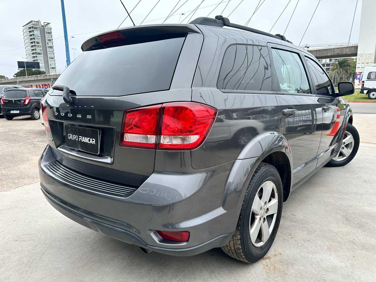 DODGE JOURNEY SE 2.4 AT 7PLAZAS 5PTS 2014