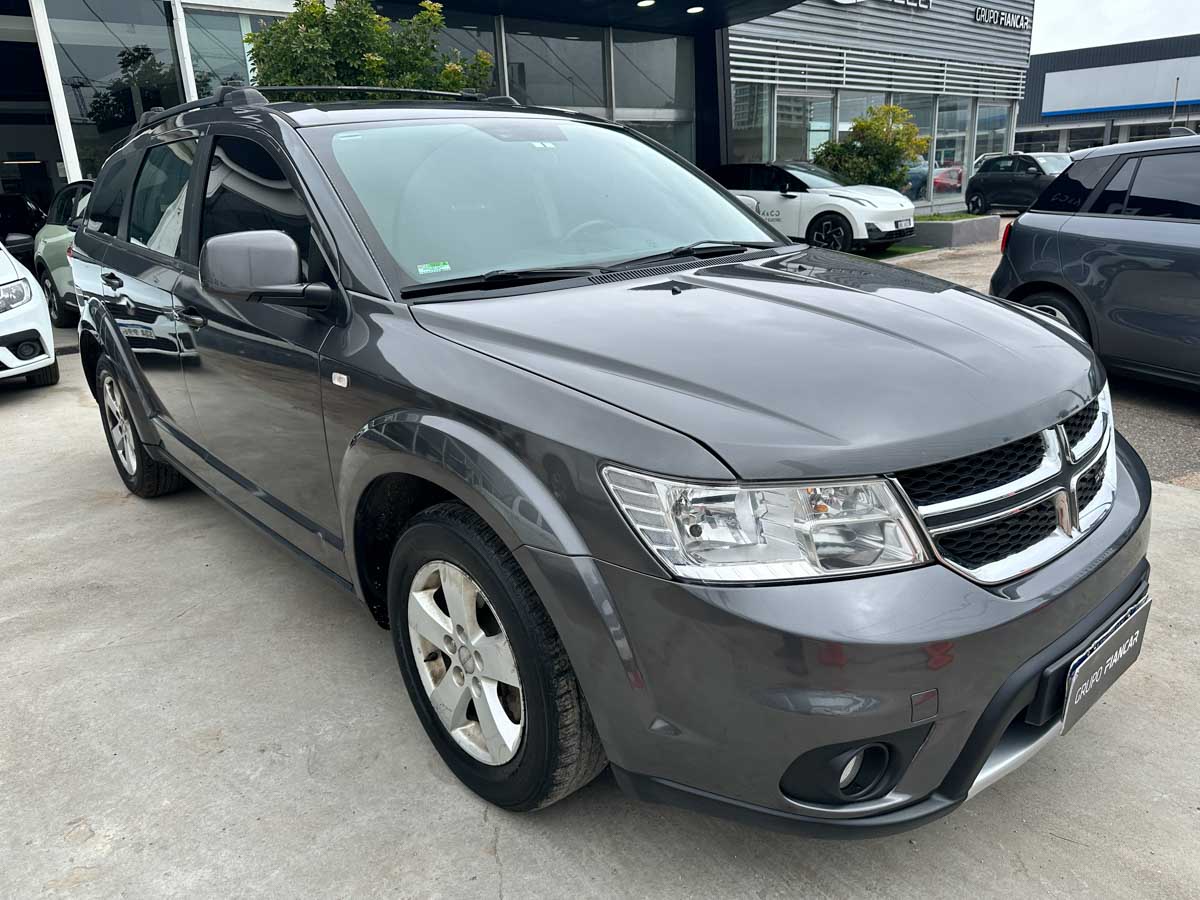 DODGE JOURNEY SE 2.4 AT 7PLAZAS 5PTS 2014