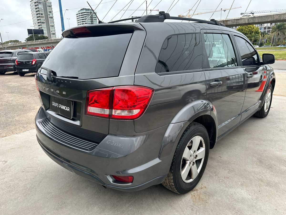 DODGE JOURNEY SE 2.4 AT 7PLAZAS 5PTS 2014