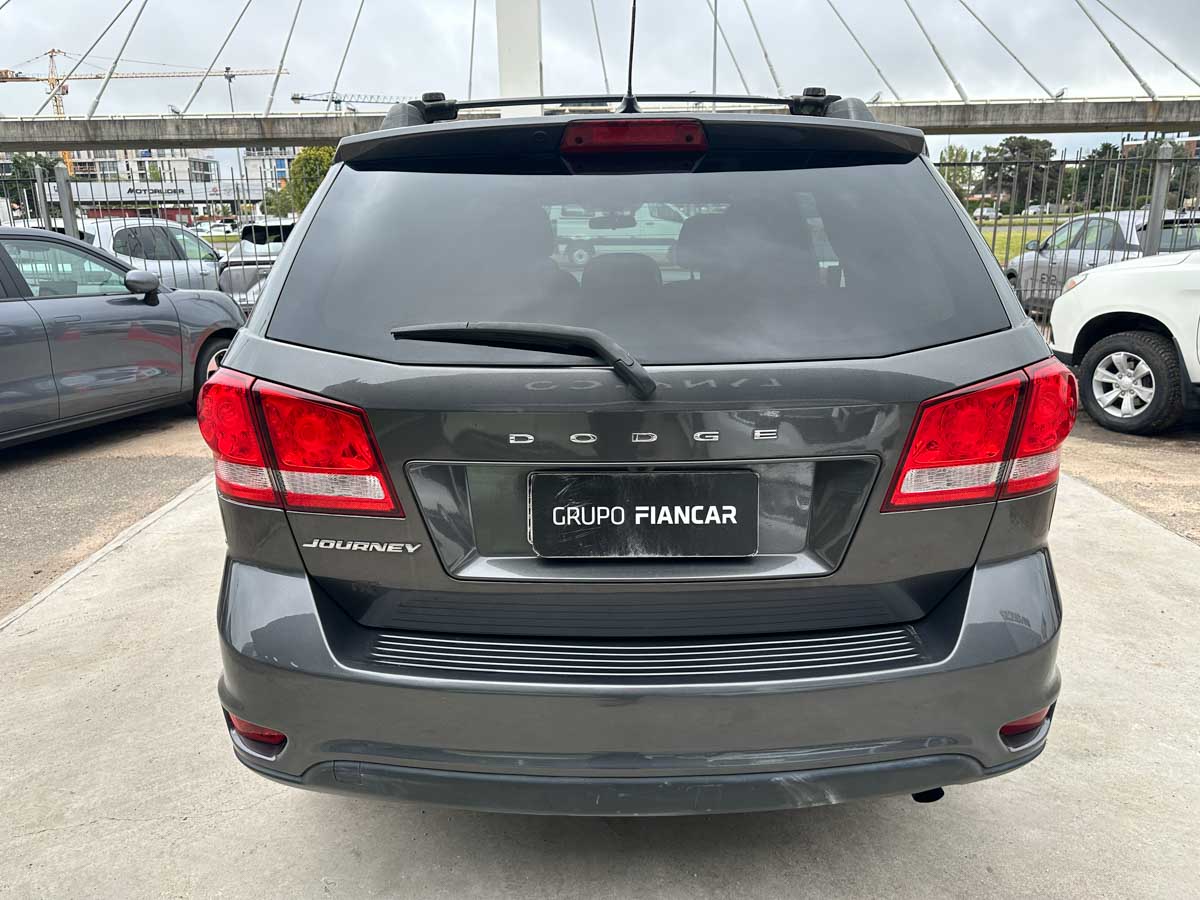 DODGE JOURNEY SE 2.4 AT 7PLAZAS 5PTS 2014