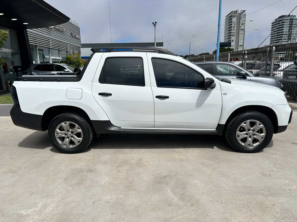 RENAULT OROCH ZEN 1.6 MT DC 2023
