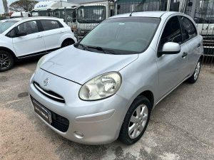 NISSAN MARCH EXTRA FULL 1.6 MT 5PTS 2012