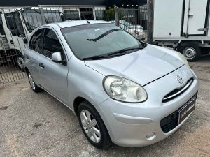 NISSAN MARCH EXTRA FULL 1.6 MT 5PTS 2012