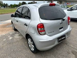 NISSAN MARCH EXTRA FULL 1.6 MT 5PTS 2012