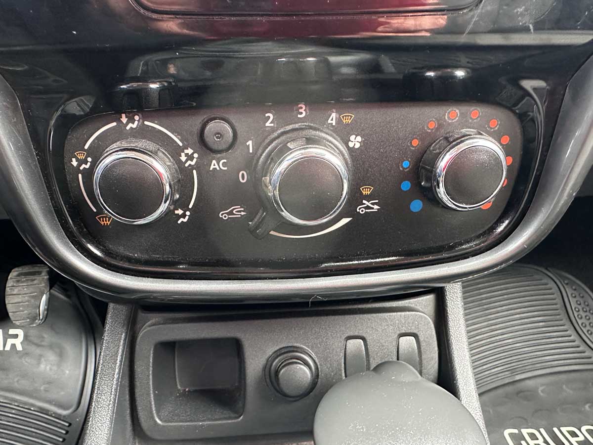 RENAULT DUSTER PRIVILEGE 2.0 4X2 FULL 2014