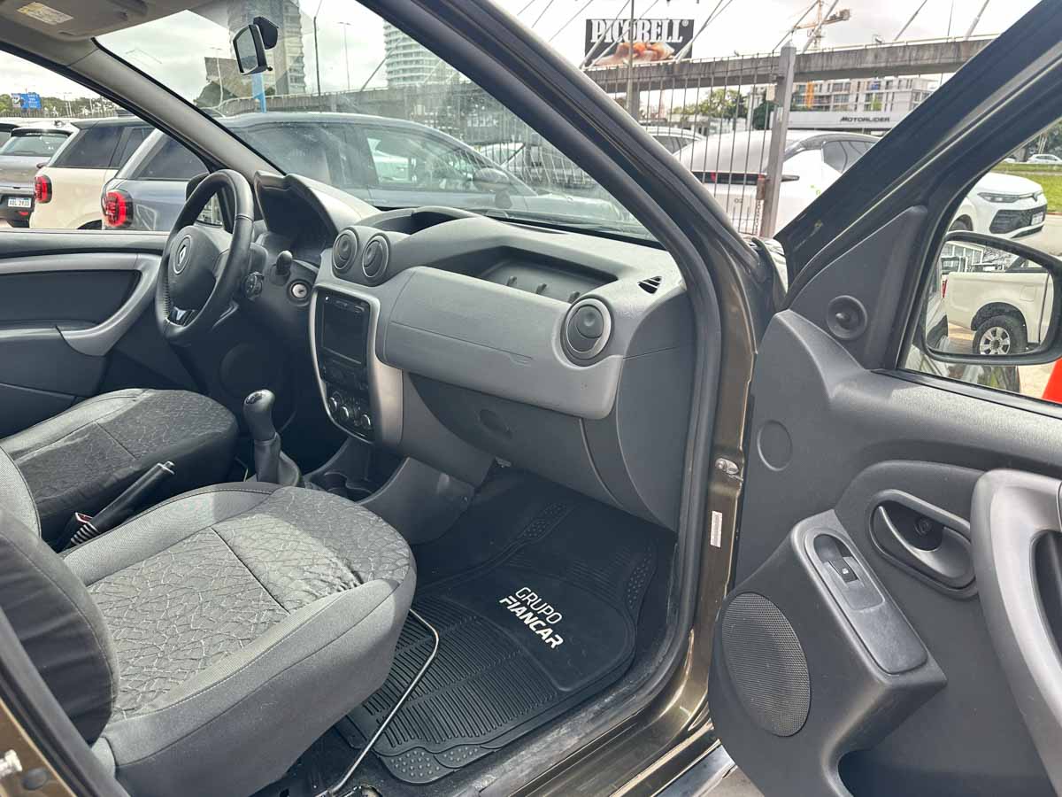 RENAULT DUSTER DYNAMIQUE 1.6 FULL 5PTS 2015
