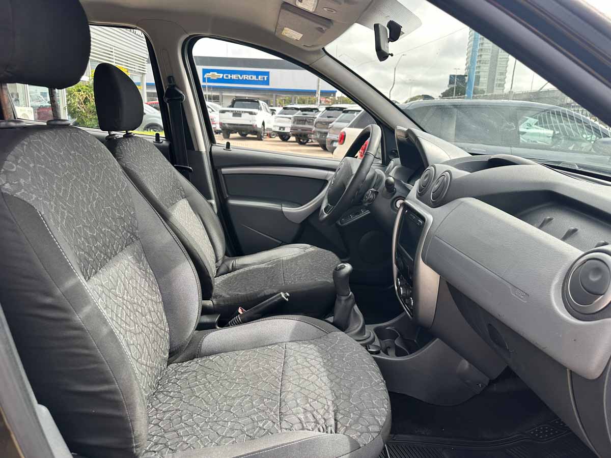 RENAULT DUSTER DYNAMIQUE 1.6 FULL 5PTS 2015