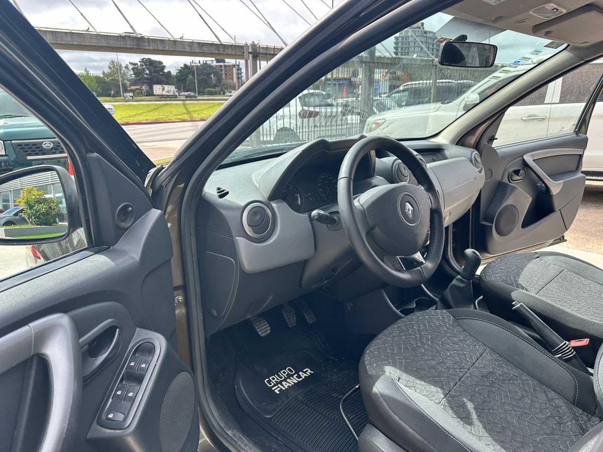 RENAULT DUSTER DYNAMIQUE 1.6 FULL 5PTS 2015