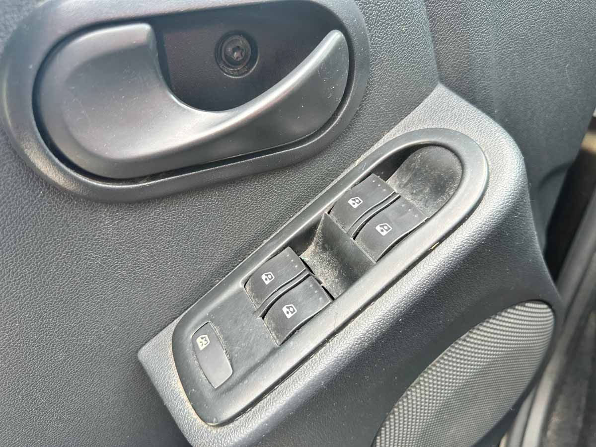 RENAULT DUSTER DYNAMIQUE 1.6 FULL 5PTS 2015