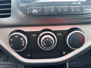 KIA PICANTO 5PTS 1.0 FULL 2013