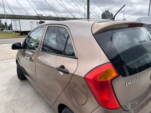 KIA PICANTO 5PTS 1.0 FULL 2013