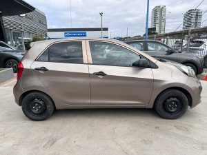 KIA PICANTO 5PTS 1.0 FULL 2013
