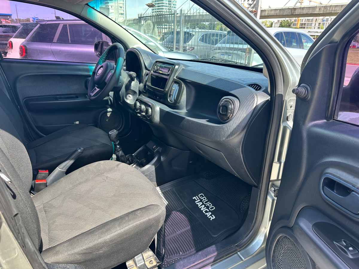 FIAT MOBI EASY SEDAN 5 PTS 2018