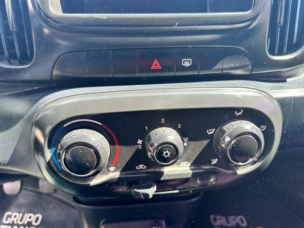 FIAT MOBI EASY SEDAN 5 PTS 2018