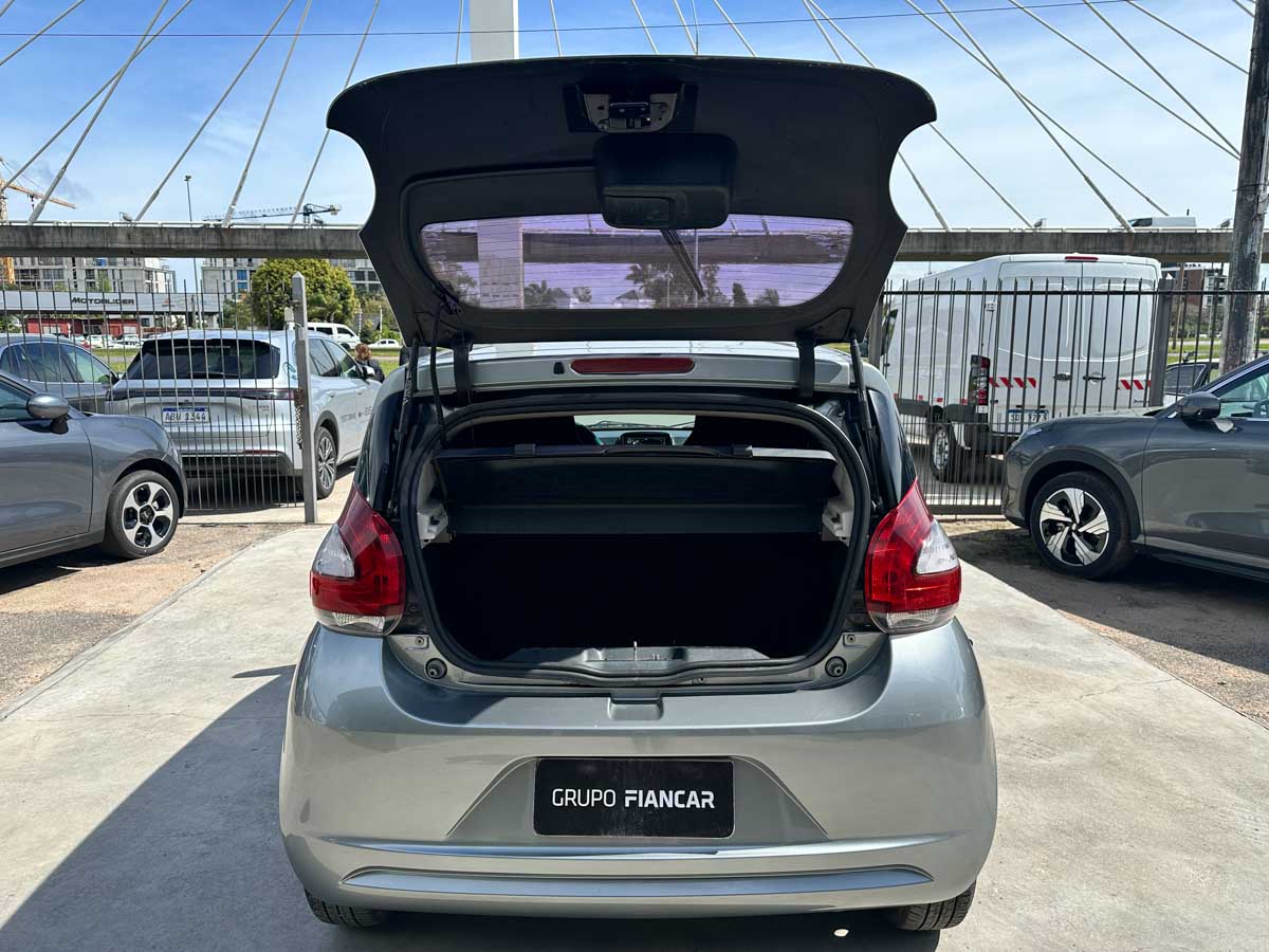 FIAT MOBI EASY SEDAN 5 PTS 2018