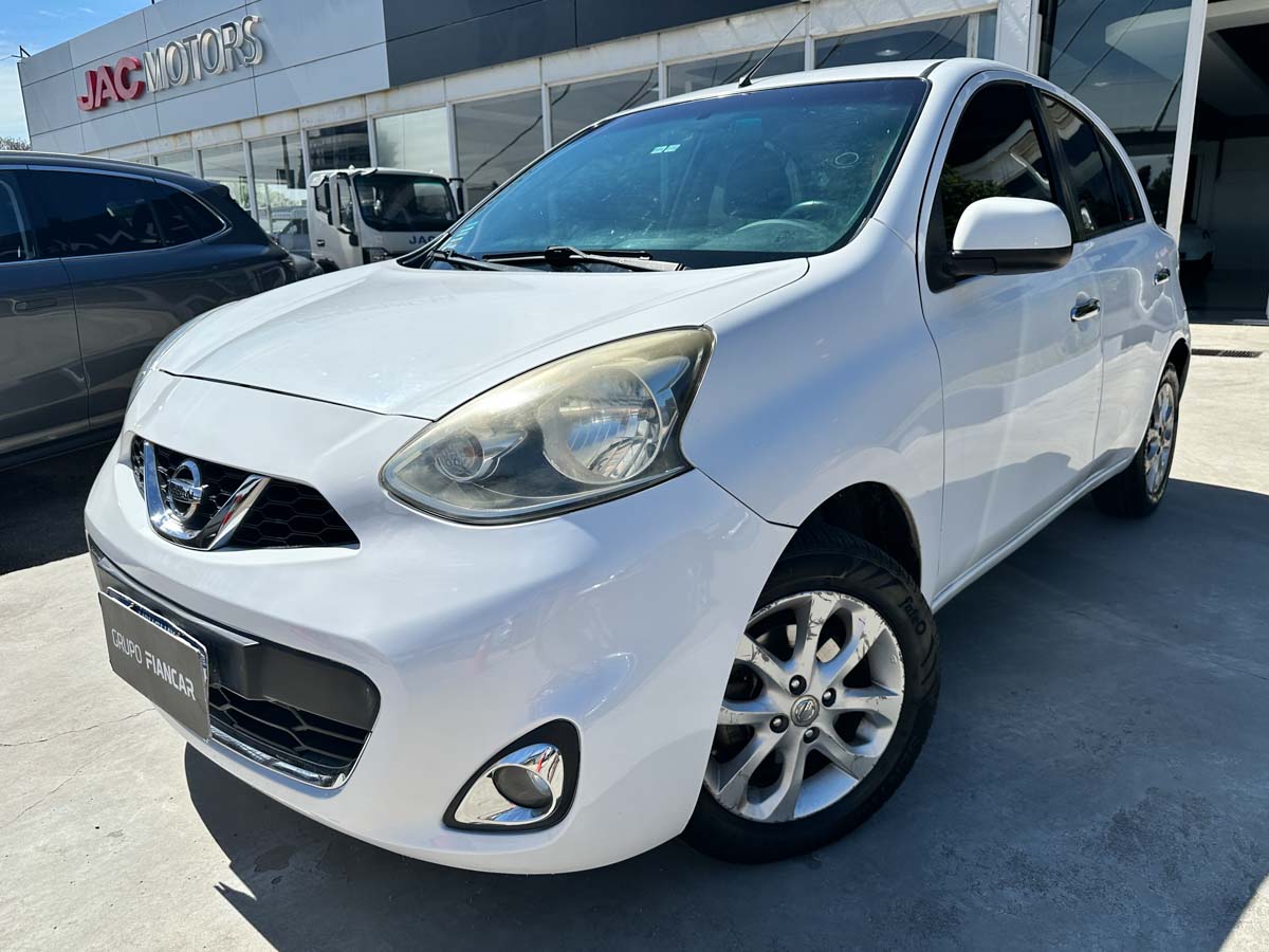 NISSAN MARCH EXTRA FULL 1.6 MT 5PTS 2014