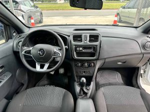 RENAULT LOGAN LIFE 1.0 MT FULL 4PTS 2023