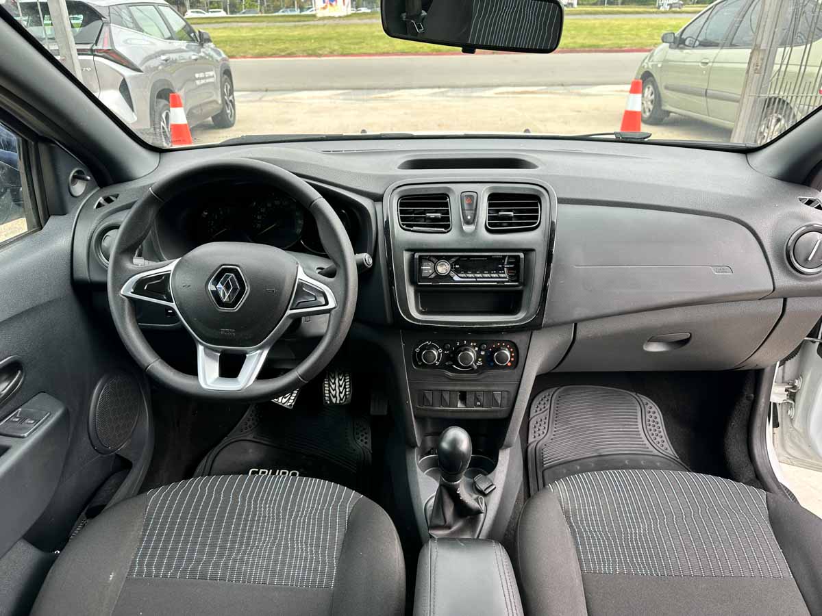 RENAULT LOGAN LIFE 1.0 MT FULL 4PTS 2023