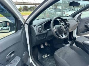 RENAULT LOGAN LIFE 1.0 MT FULL 4PTS 2023