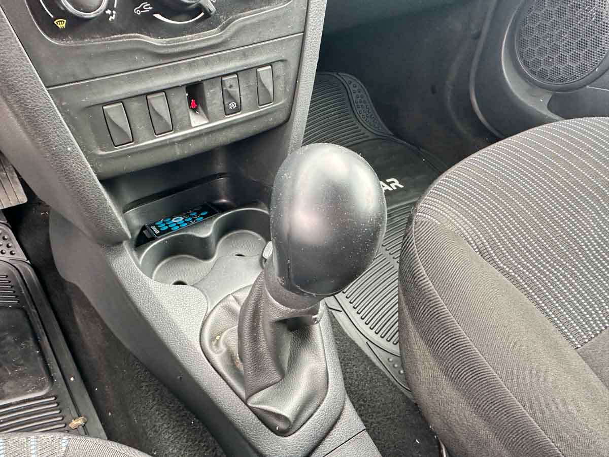 RENAULT LOGAN LIFE 1.0 MT FULL 4PTS 2023