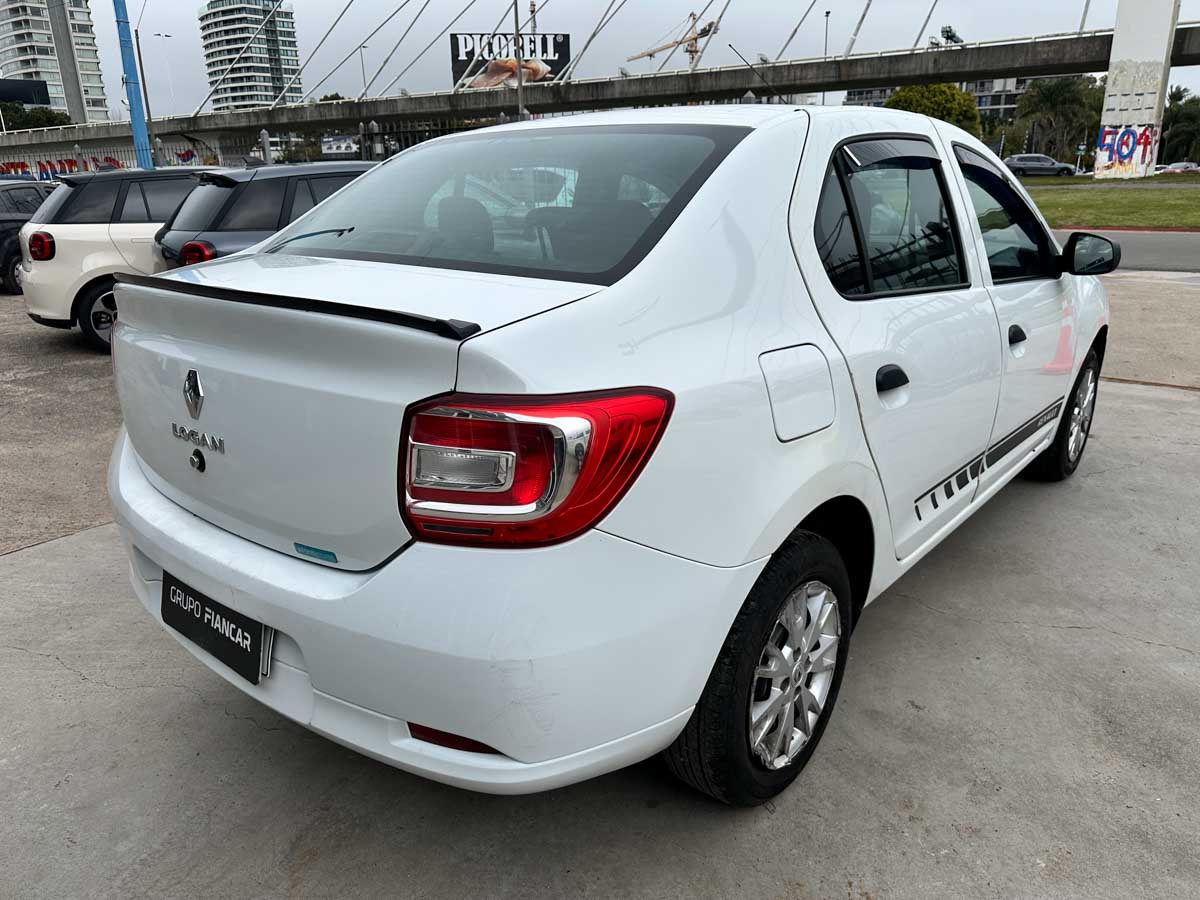 RENAULT LOGAN LIFE 1.0 MT FULL 4PTS 2023