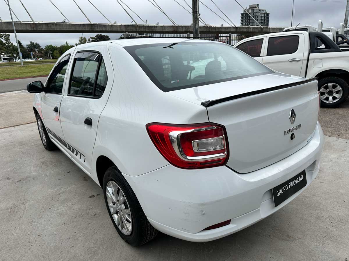 RENAULT LOGAN LIFE 1.0 MT FULL 4PTS 2023