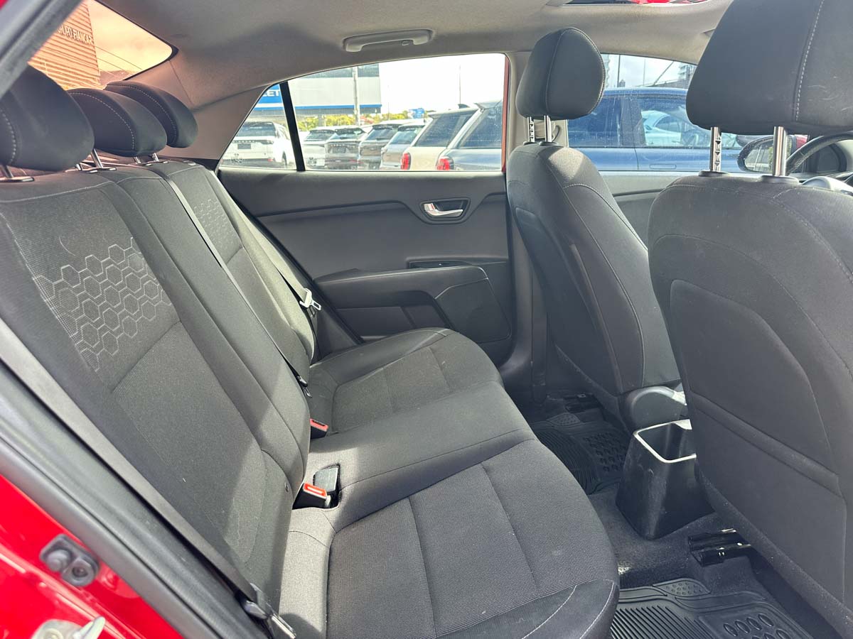 KIA RIO 4 EX PLUS MT EXTRA FULL SEDAN 4PTS 2019